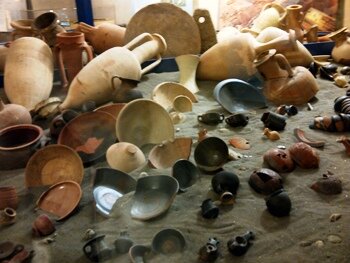 Fondale del porto di Neapolis (ricostruzione)