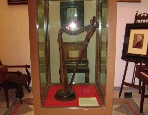 S. Pietro a Majella - L'arpetta di Stradivari